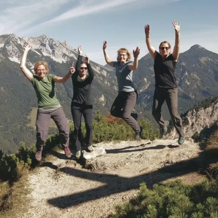 Julia Moser Wandercoaching in den Alpen für Einzelpersonen / in der Gruppe oder allein